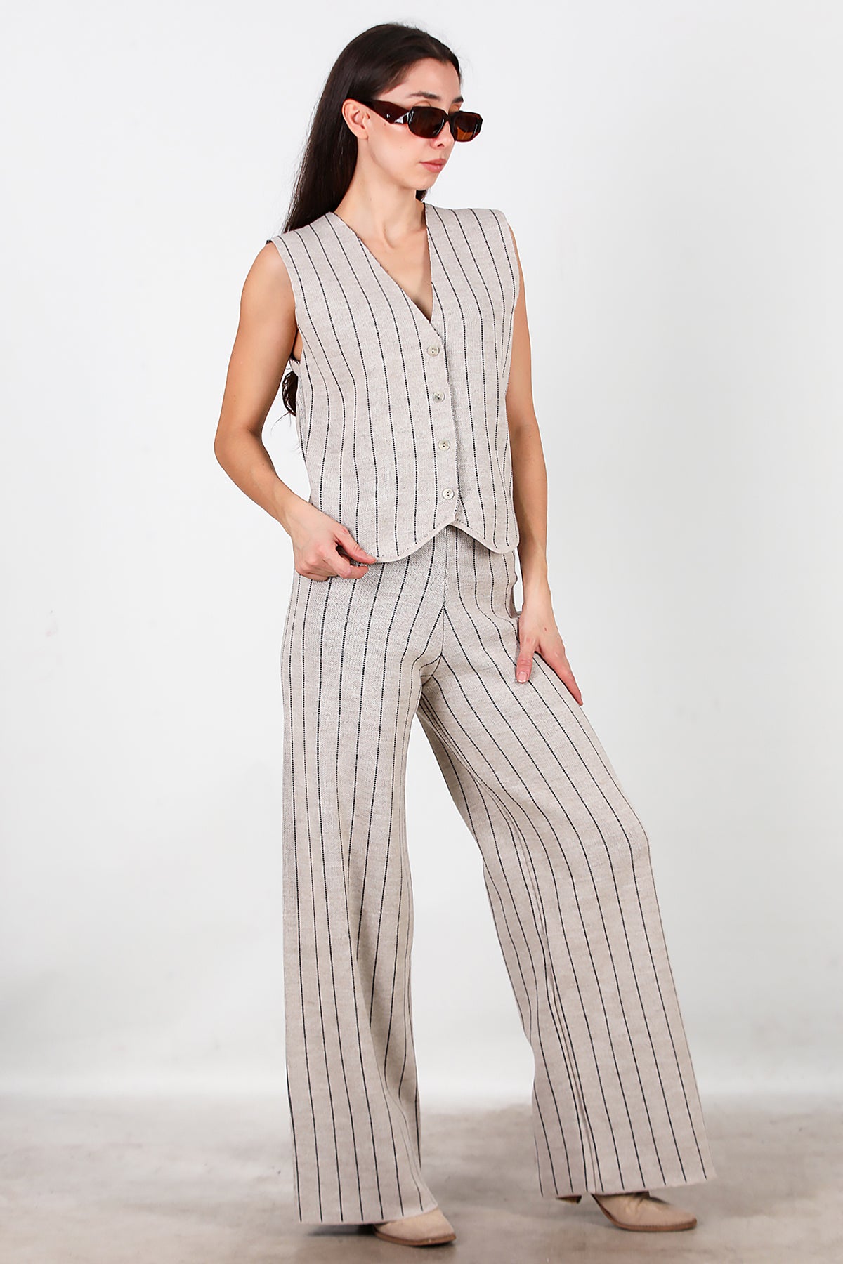 Kadın Çizgili Yelekli Triko Takım Vizon