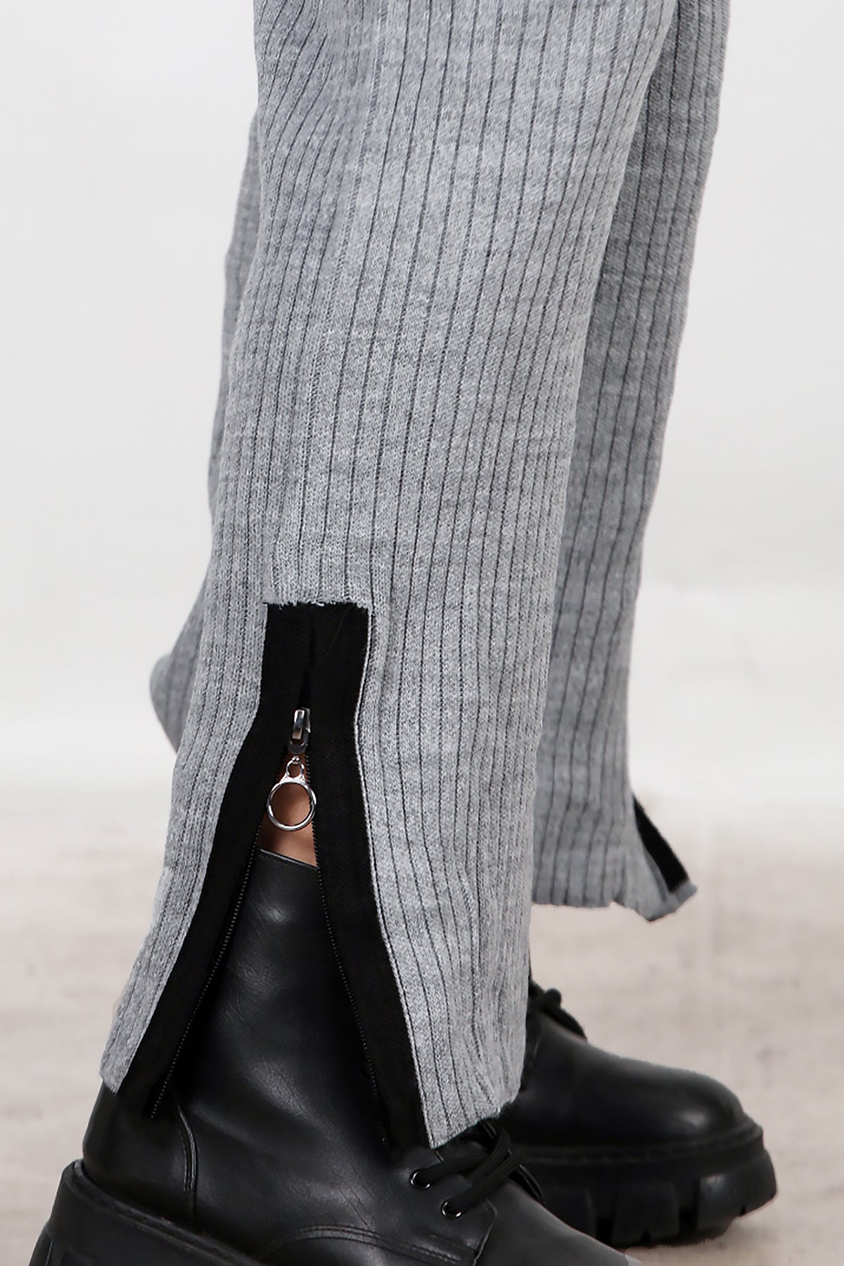 Kadın Garnili Paça Fermuarlı Triko Takım Antrasit