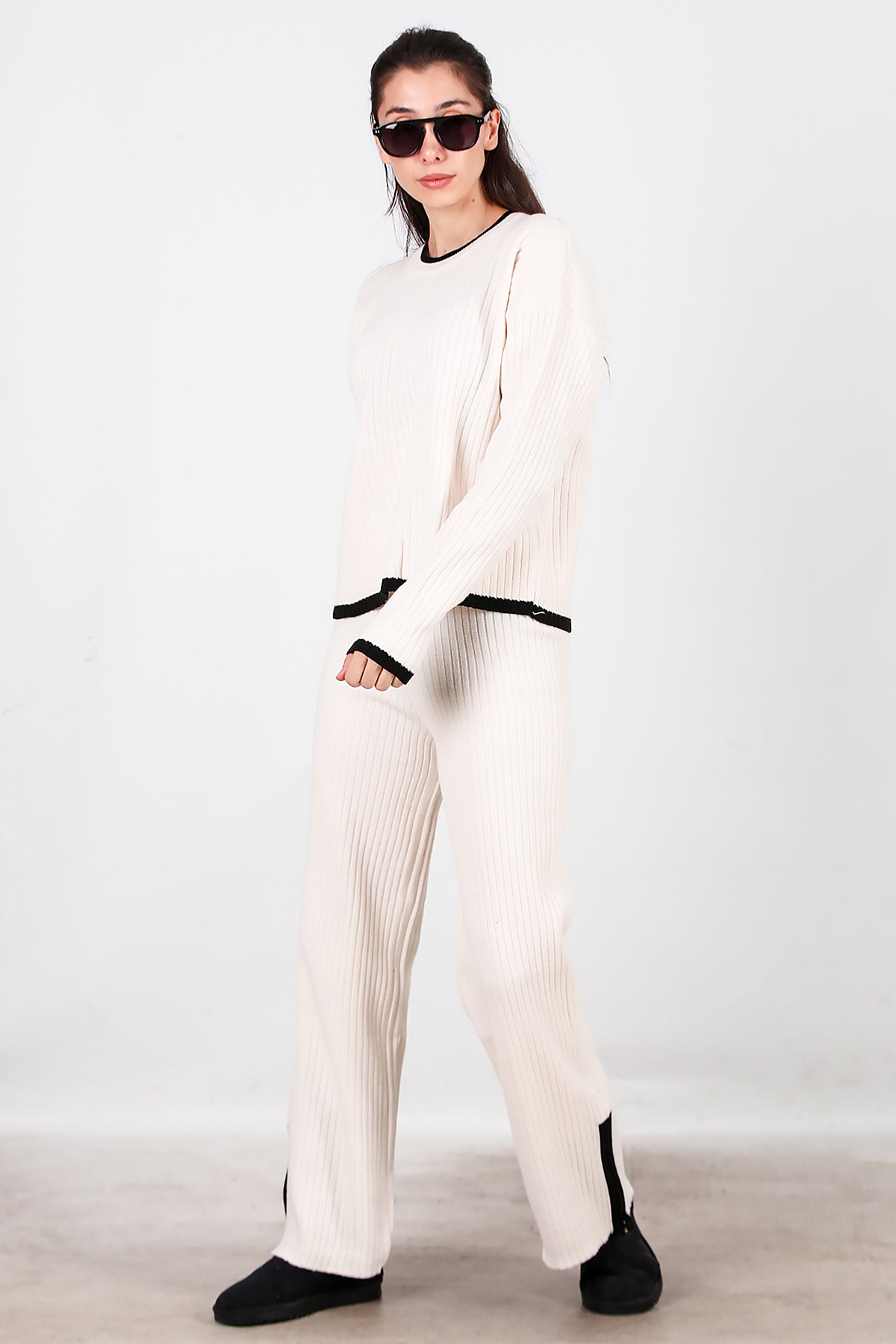 Kadın Garnili Paça Fermuarlı Triko Takım Ekru