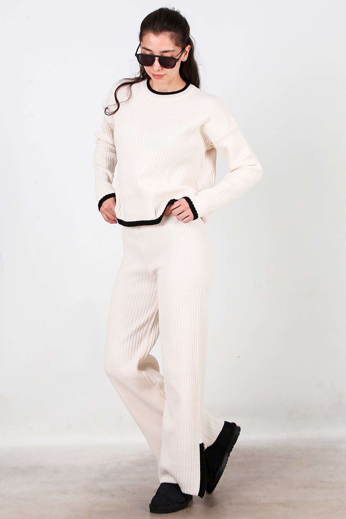 Kadın Garnili Paça Fermuarlı Triko Takım Ekru