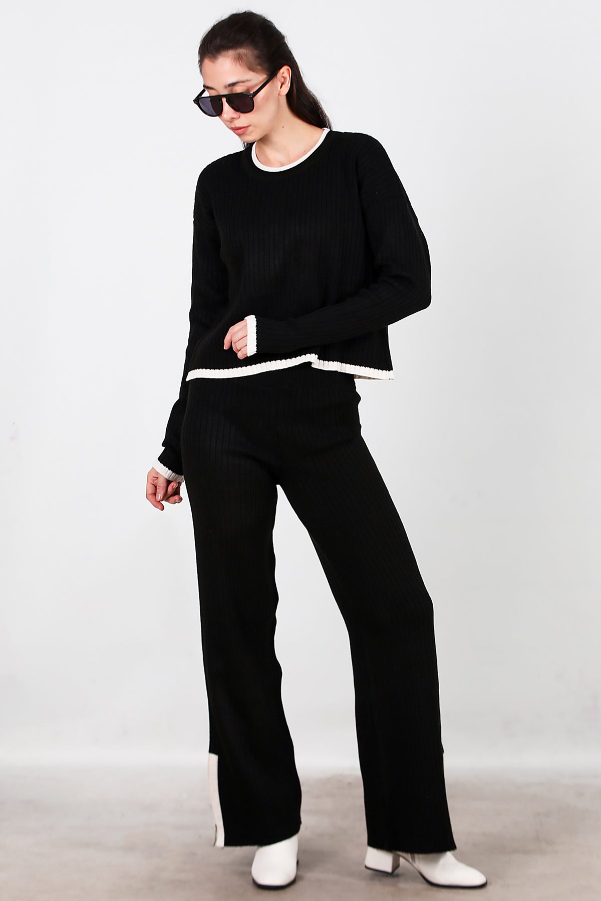 Kadın Garnili Paça Fermuarlı Triko Takım Siyah