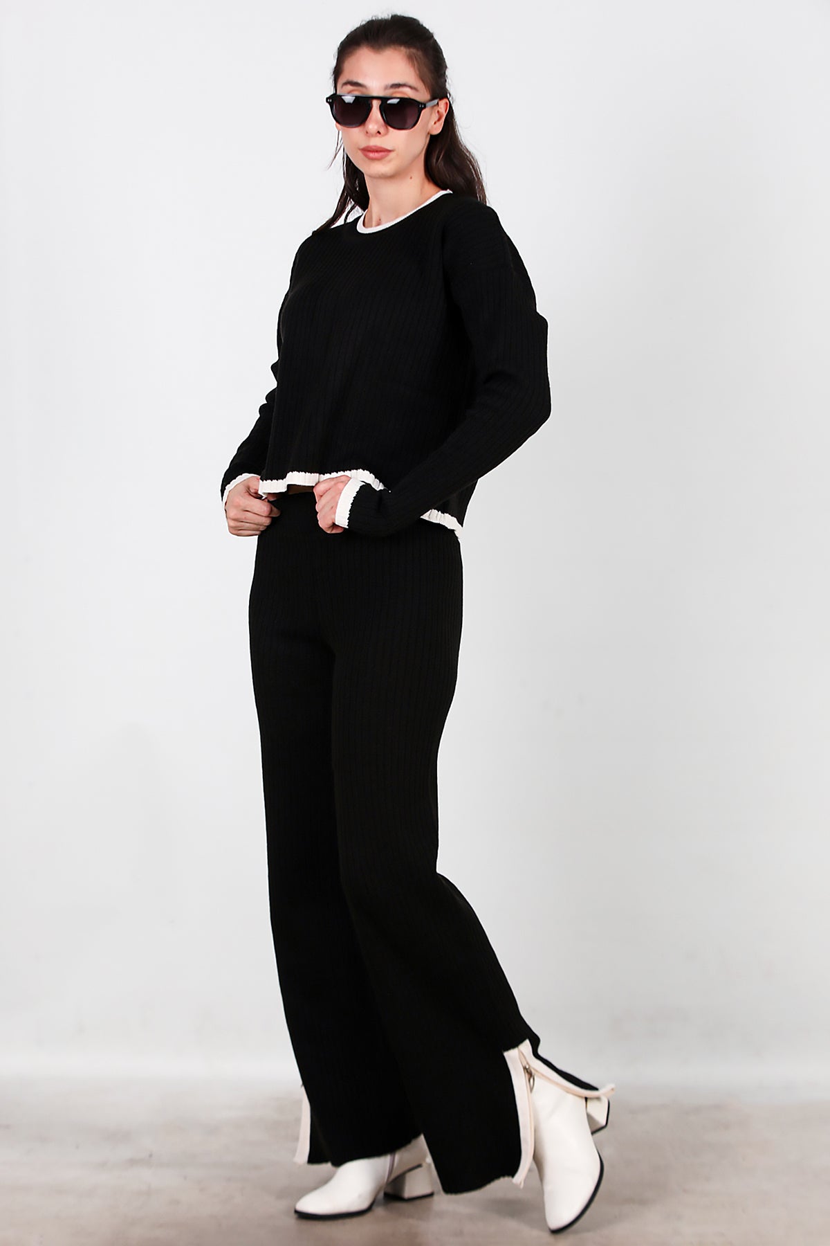 Kadın Garnili Paça Fermuarlı Triko Takım Siyah