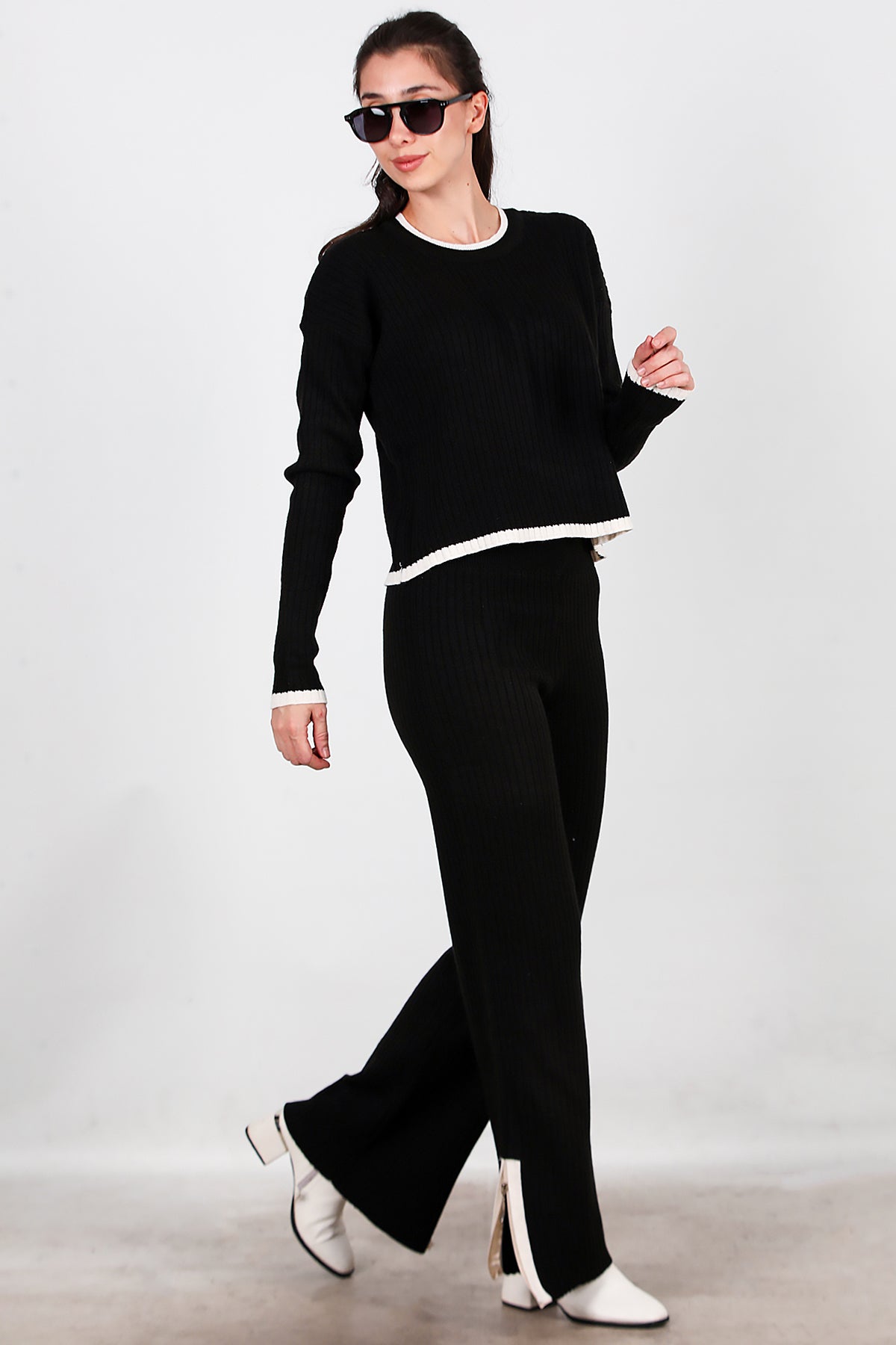 Kadın Garnili Paça Fermuarlı Triko Takım Siyah