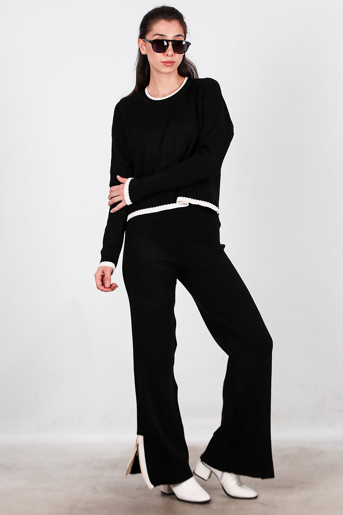 Kadın Garnili Paça Fermuarlı Triko Takım Siyah
