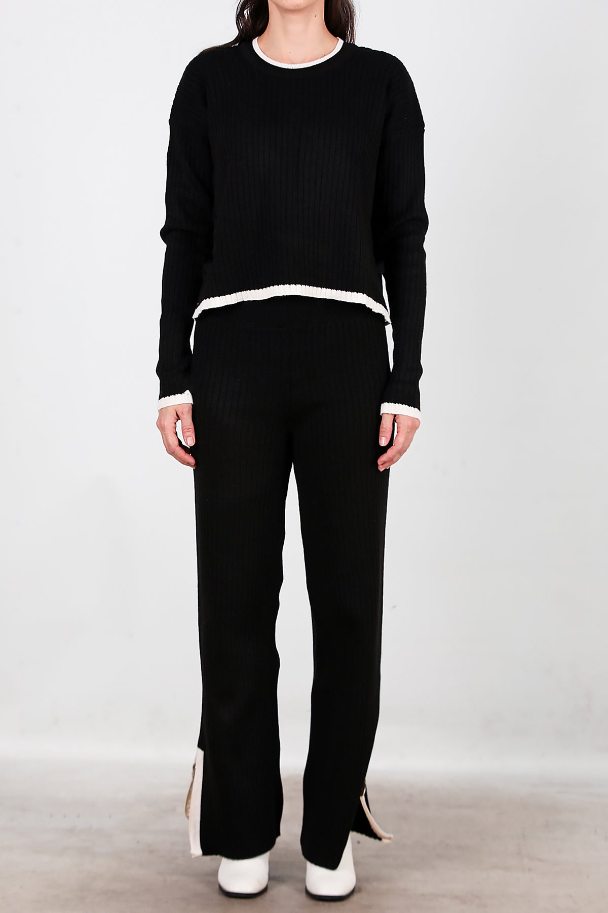 Kadın Garnili Paça Fermuarlı Triko Takım Siyah