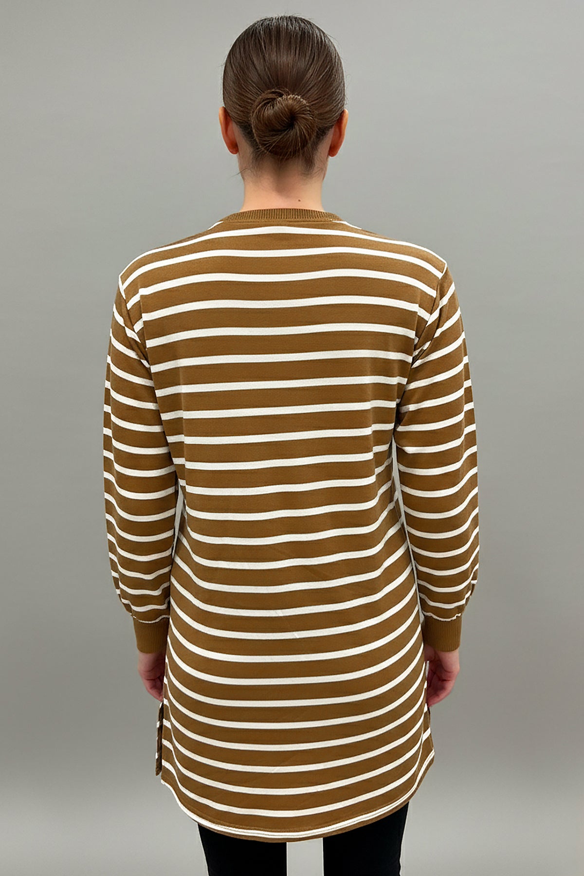 Büyük Beden Yan Yırtmaçlı Bisiklet Yaka Çizgili Tunik Bej