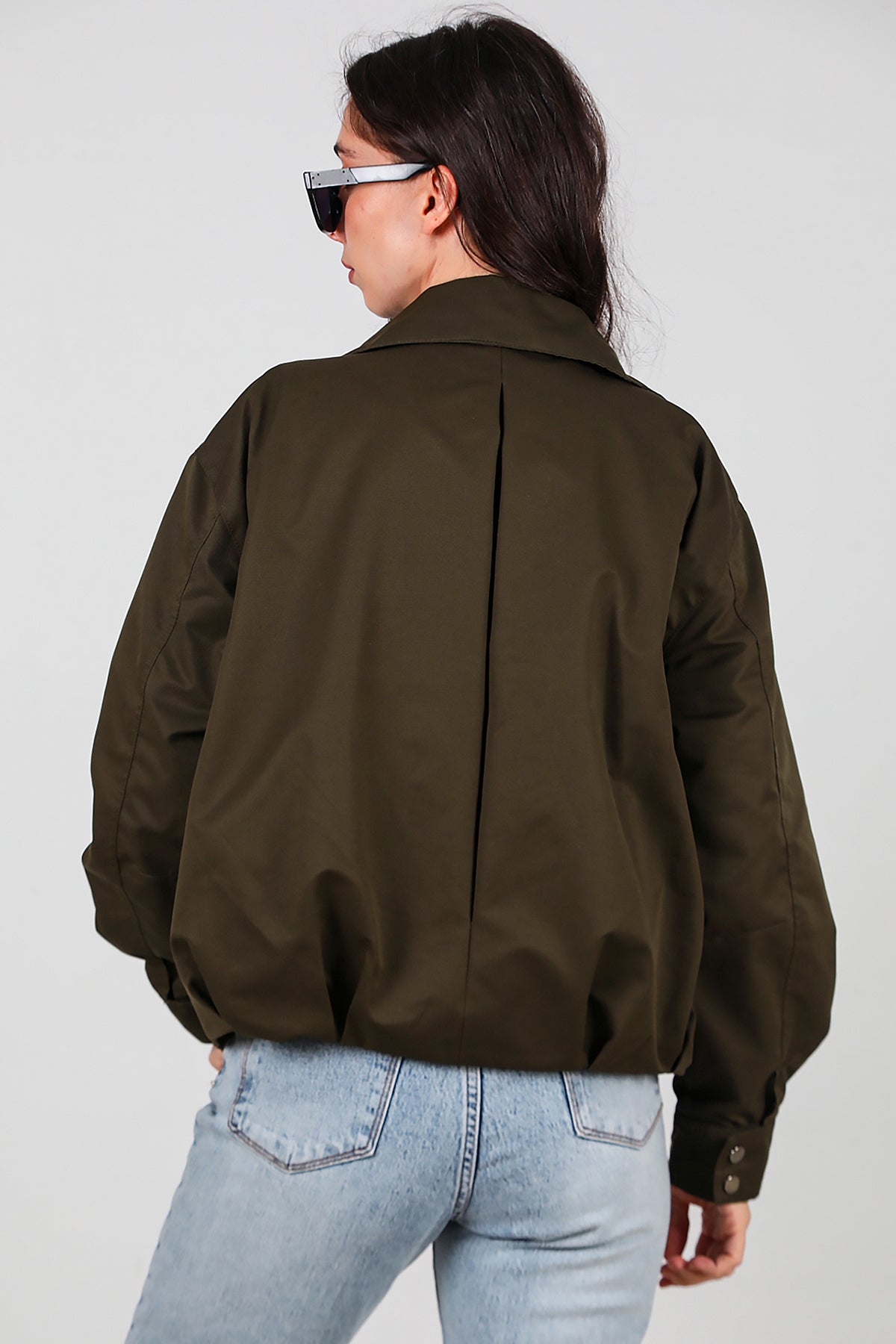 Kadın Çıtçıtlı Pile Detay Kısa Trençkot Haki