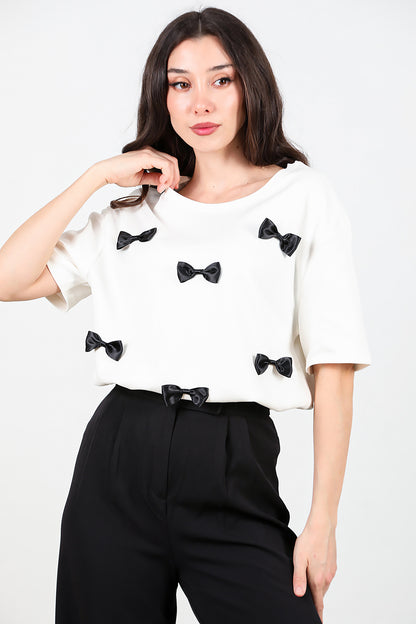 Kadın Fiyonk Detaylı Bisiklet Yaka T-shirt Ekru