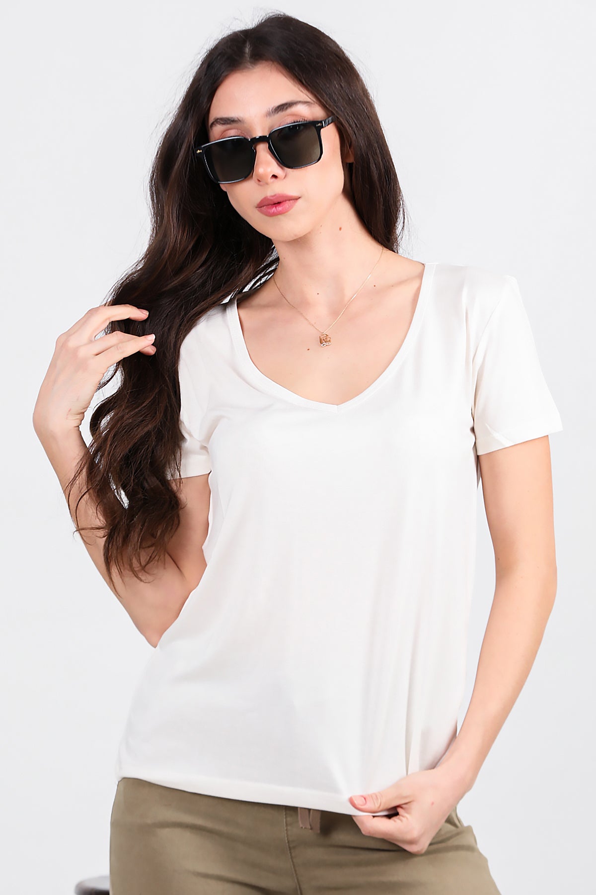 Kadın V Yaka T-shirt Ekru