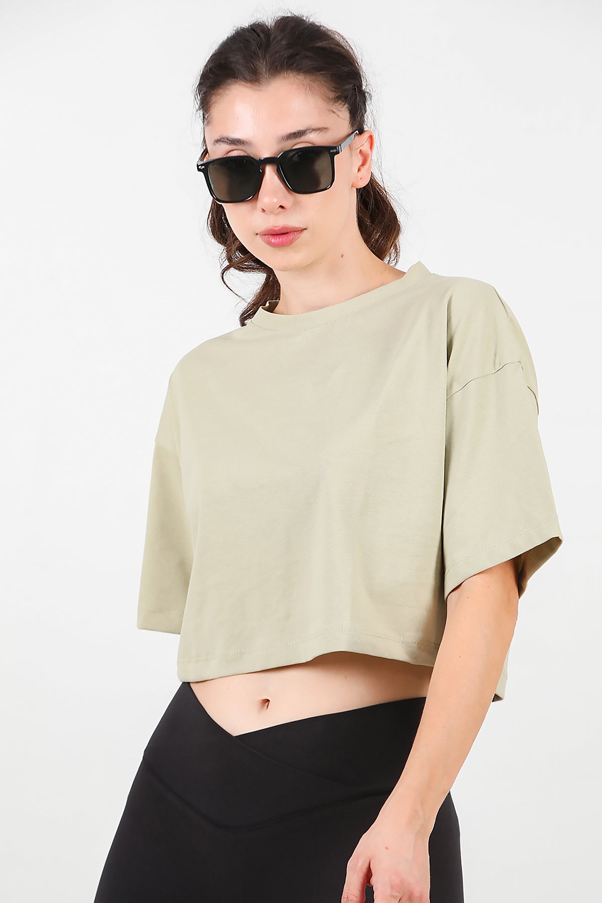 Kadın Bisiklet Yaka Kısa T-Shirt Haki