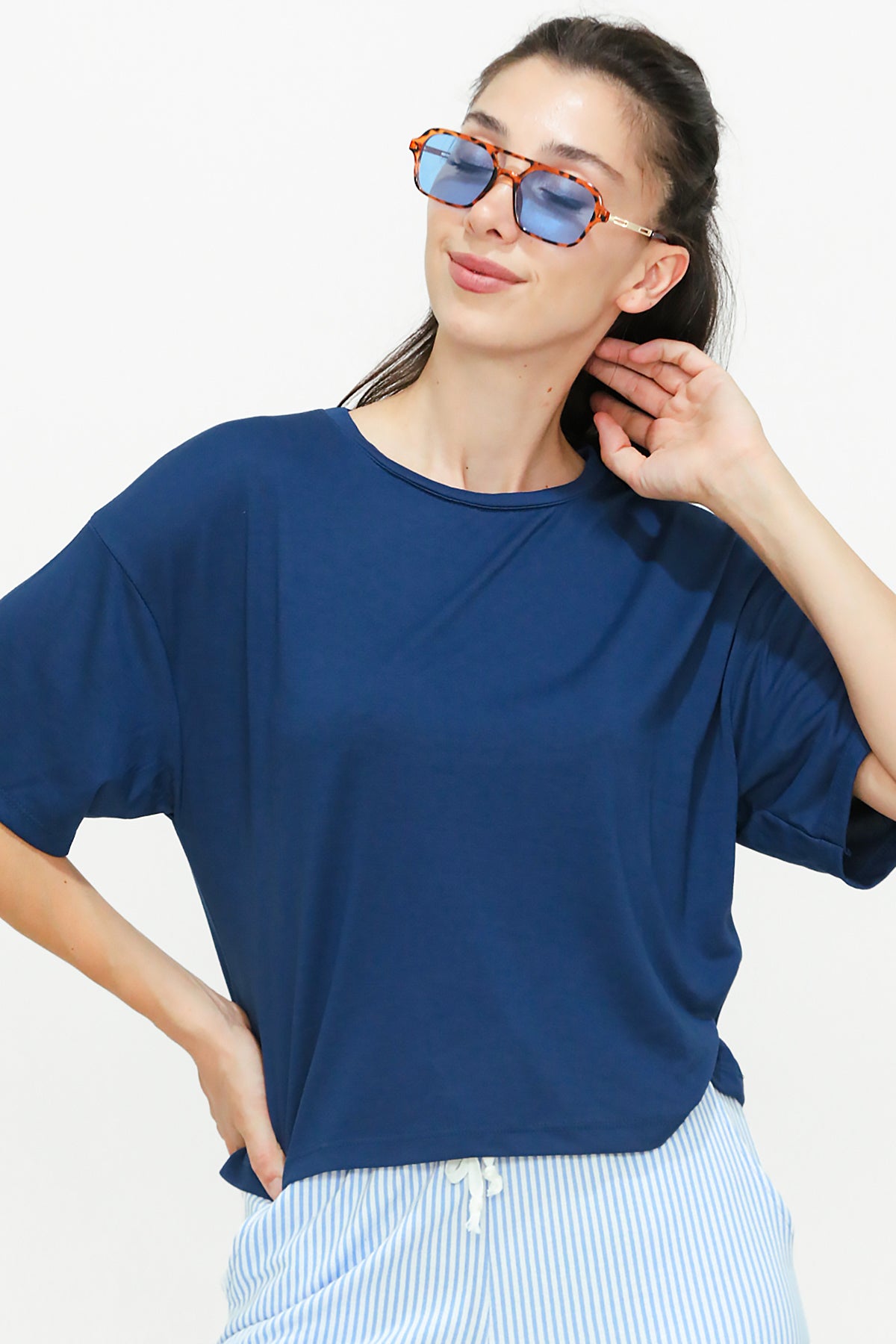 Kadın Bisiklet Yaka Kısa T-shirt Lacivert