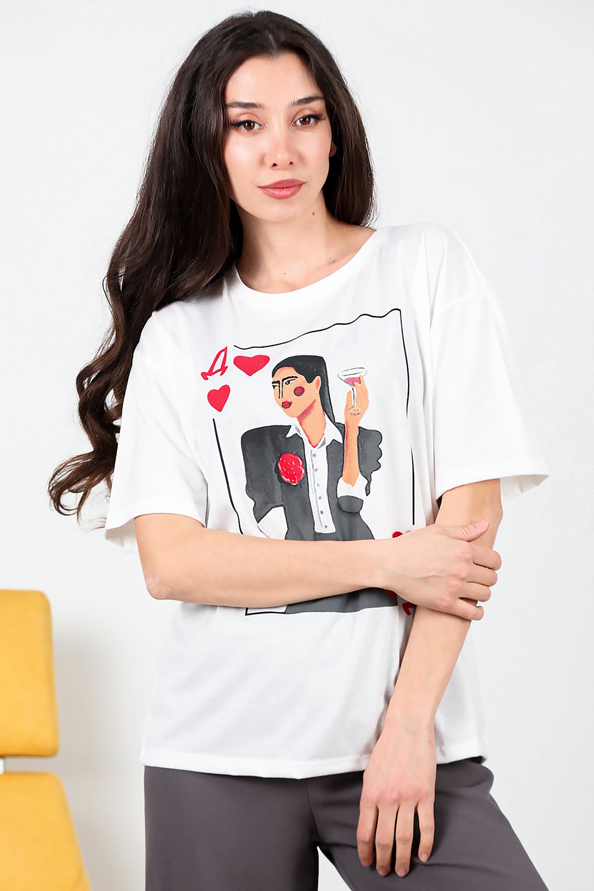 Kadın Bisiklet Yaka Baskılı T-shirt Ekru