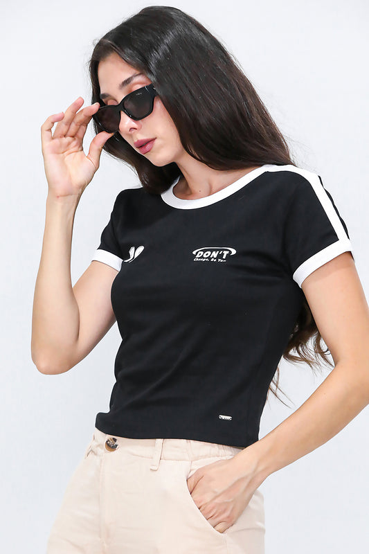 Kadın Omuz Ve Kolları Garnili T-shirt Siyah