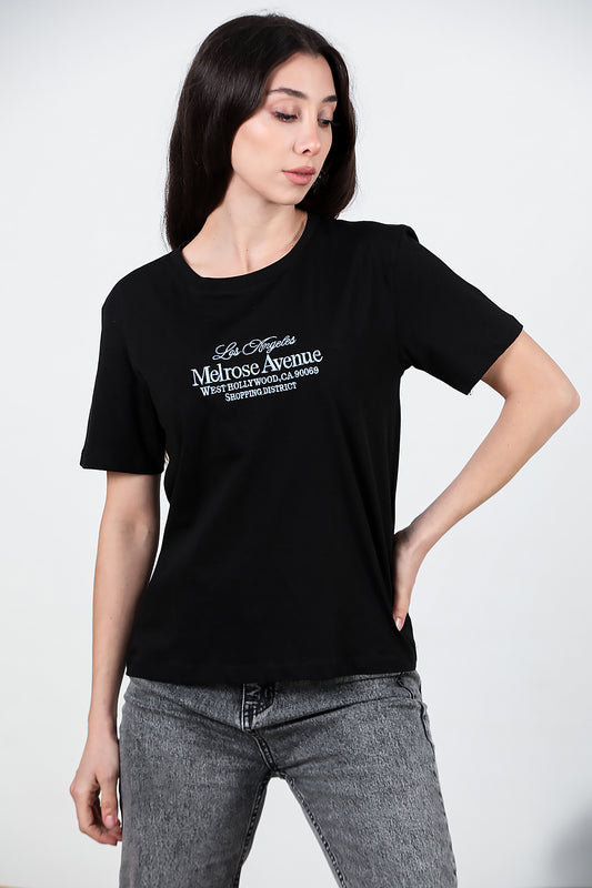 Kadın Ön Nakışlı Penye T-Shirt Siyah