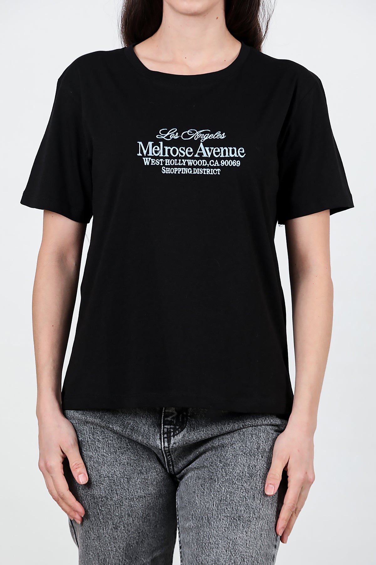 Kadın Ön Nakışlı Penye T-Shirt Siyah