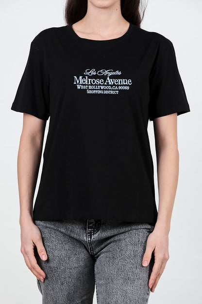 Kadın Ön Nakışlı Penye T-Shirt Siyah