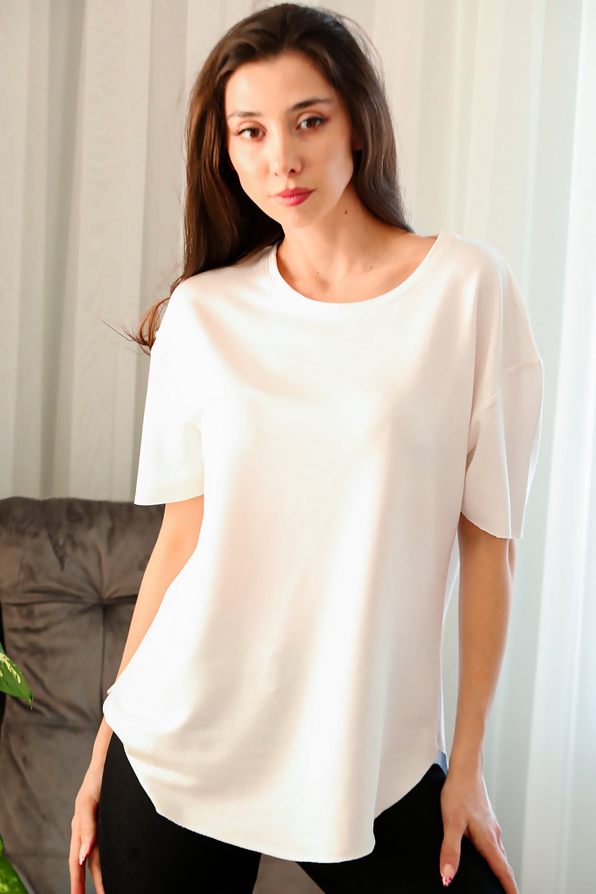 Kadın Eteği Oval Bisiklet Yaka T-shirt Ekru