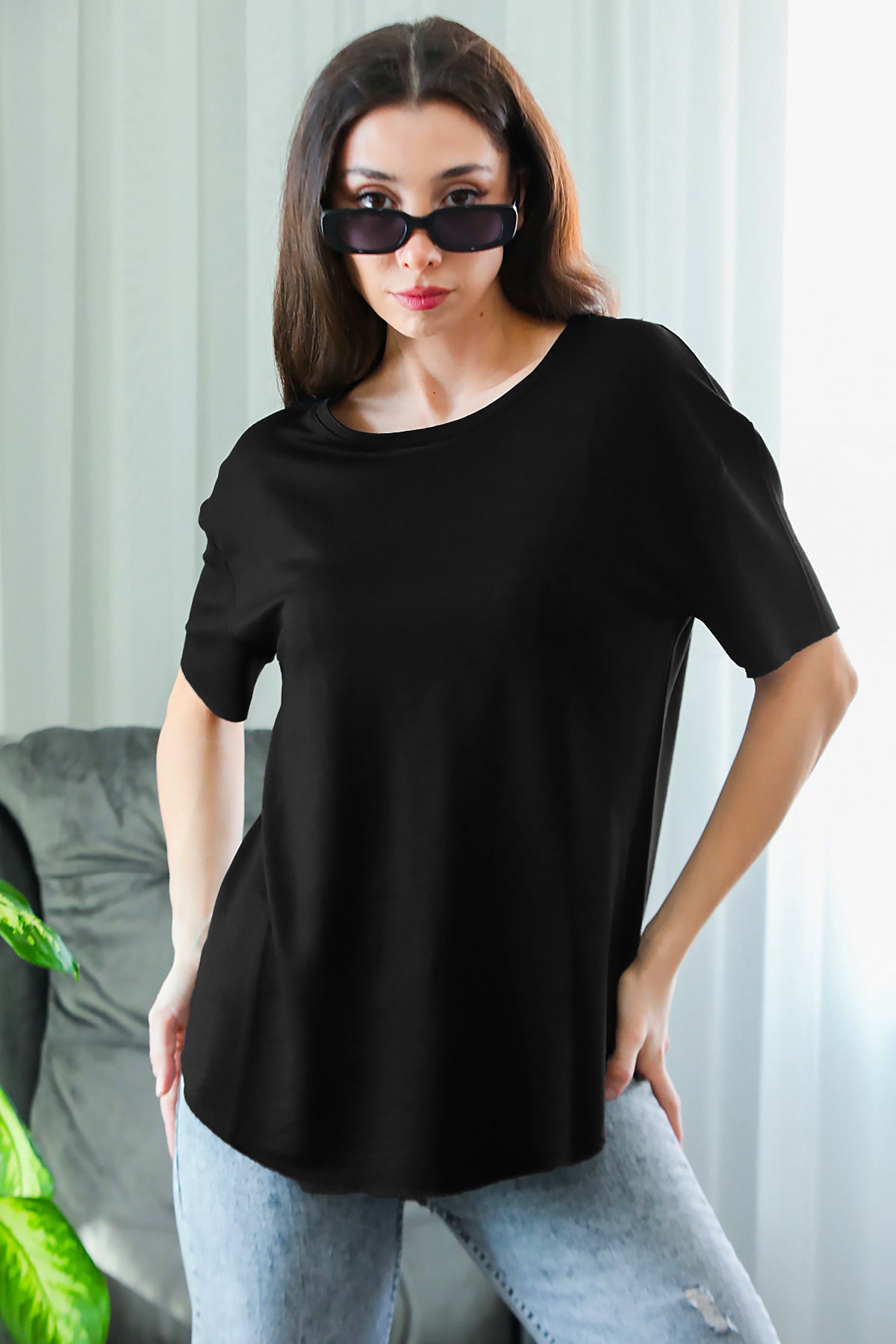 Kadın Eteği Oval Bisiklet Yaka T-shirt Siyah