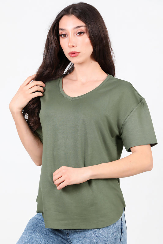 Kadın Eteği Oval V Yaka T-Shirt Haki