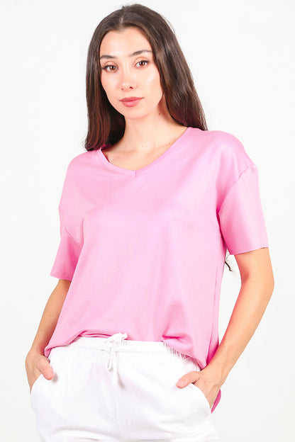 Kadın Eteği Oval V Yaka T-Shirt Pembe