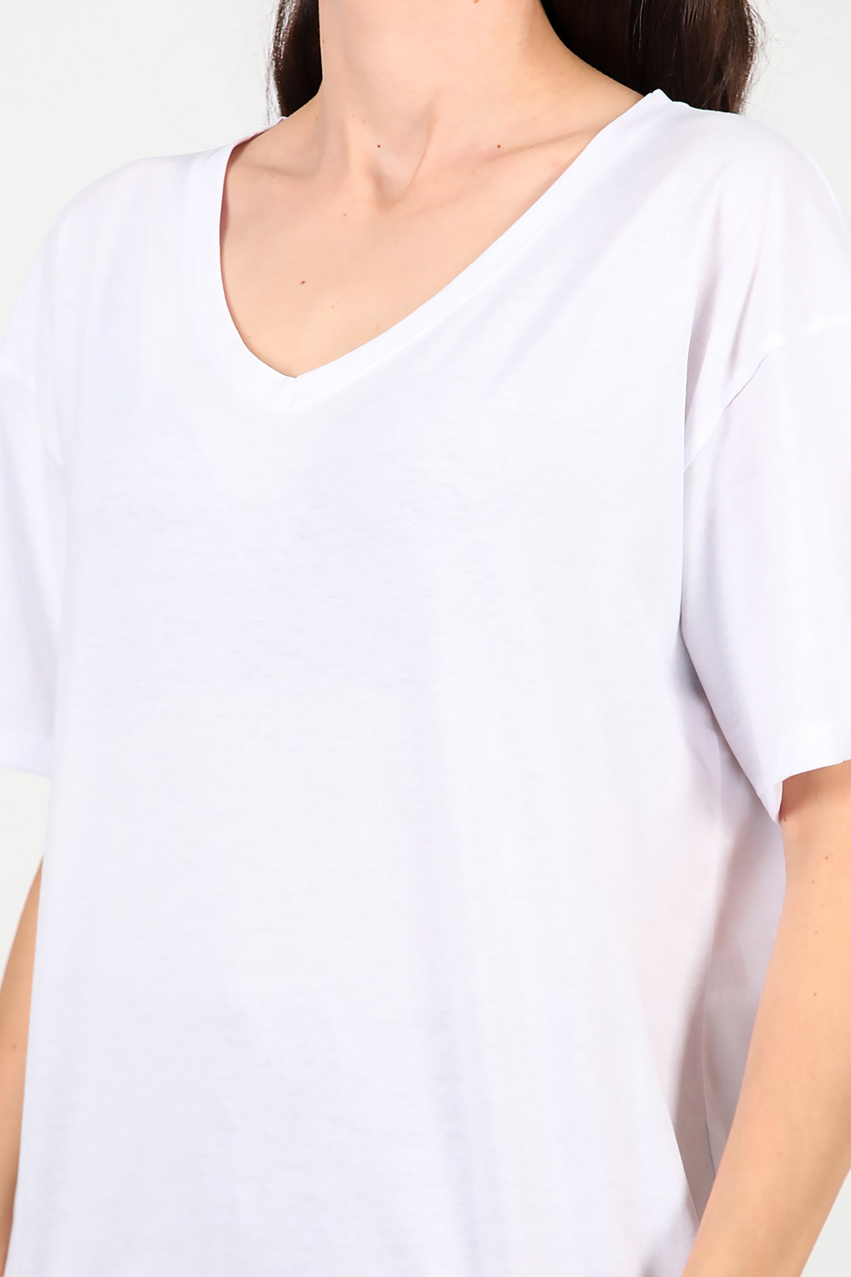 Kadın V Yaka Oversize T-Shirt Ekru