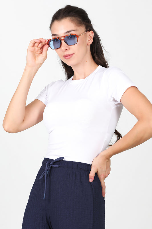 Kadın Bisiklet Yaka Crop T-Shirt Beyaz