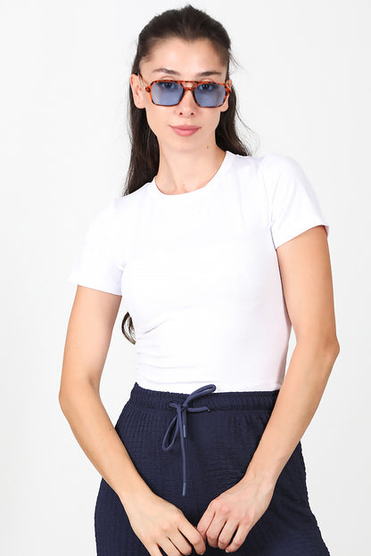 Kadın Bisiklet Yaka Crop T-Shirt Beyaz