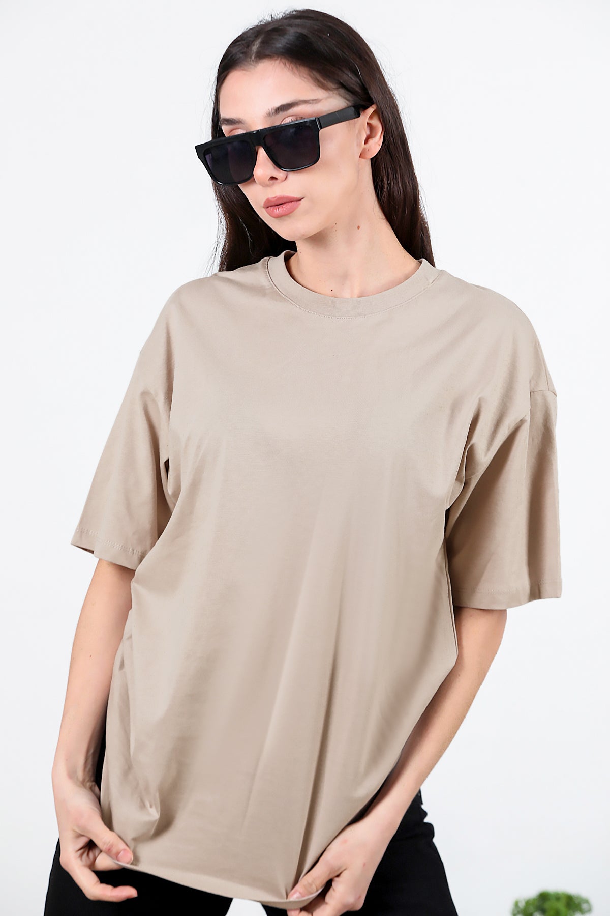 Kadın Bisiklet Yaka Oversize T-shirt Bej