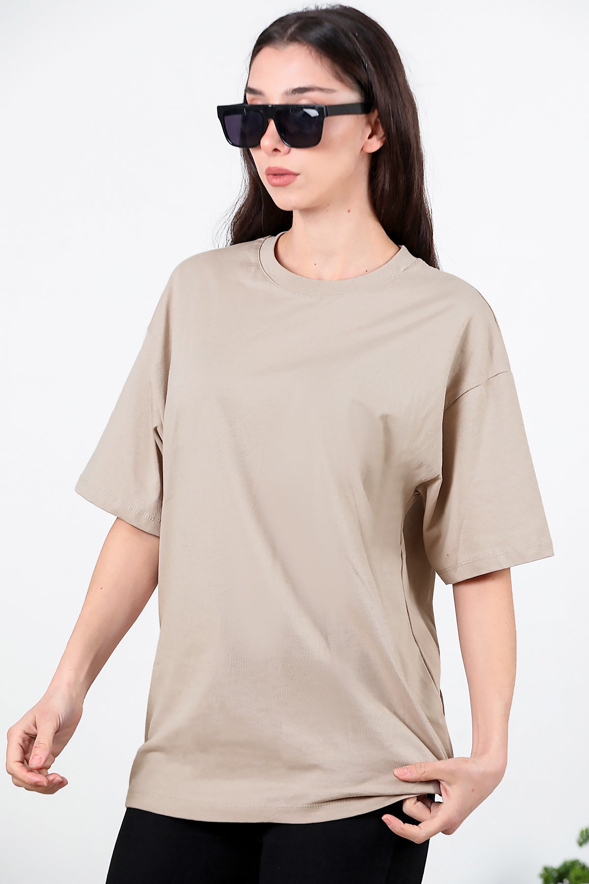 Kadın Bisiklet Yaka Oversize T-shirt Bej