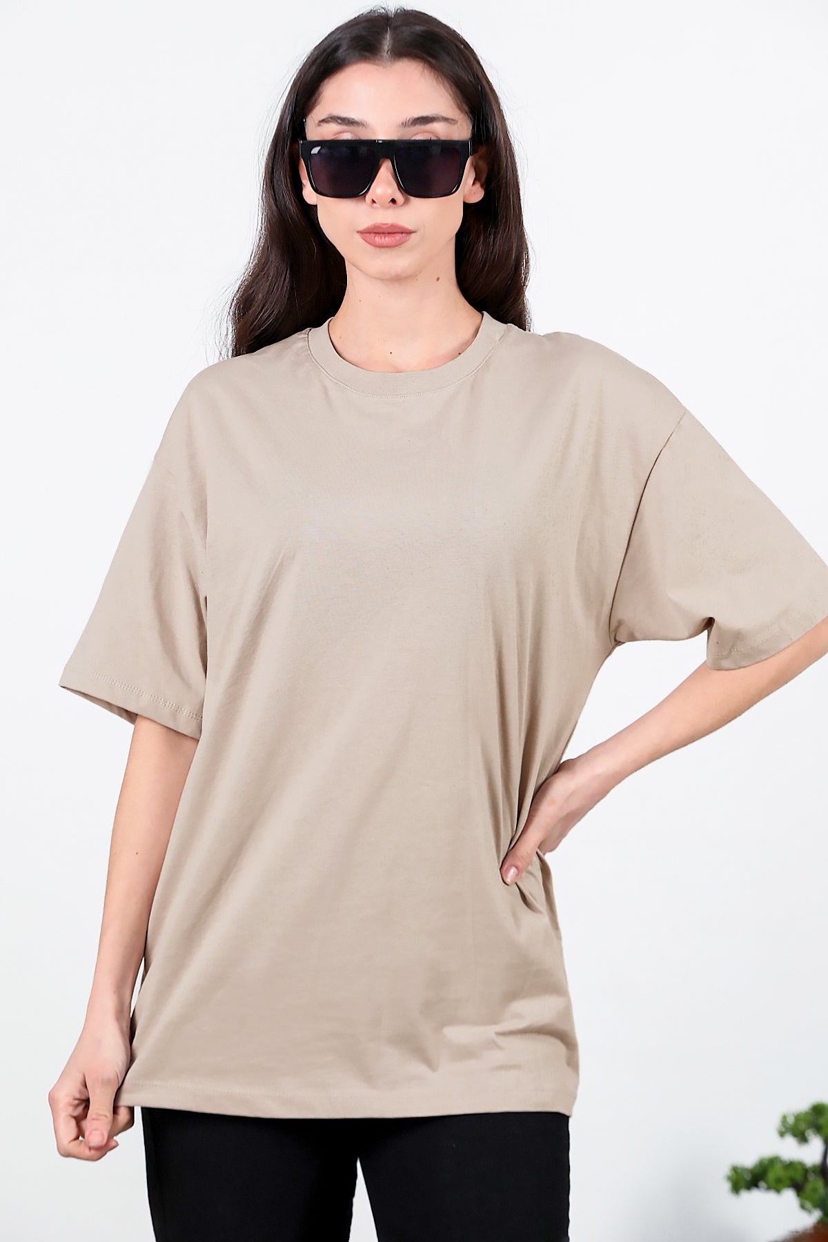 Kadın Bisiklet Yaka Oversize T-shirt Bej