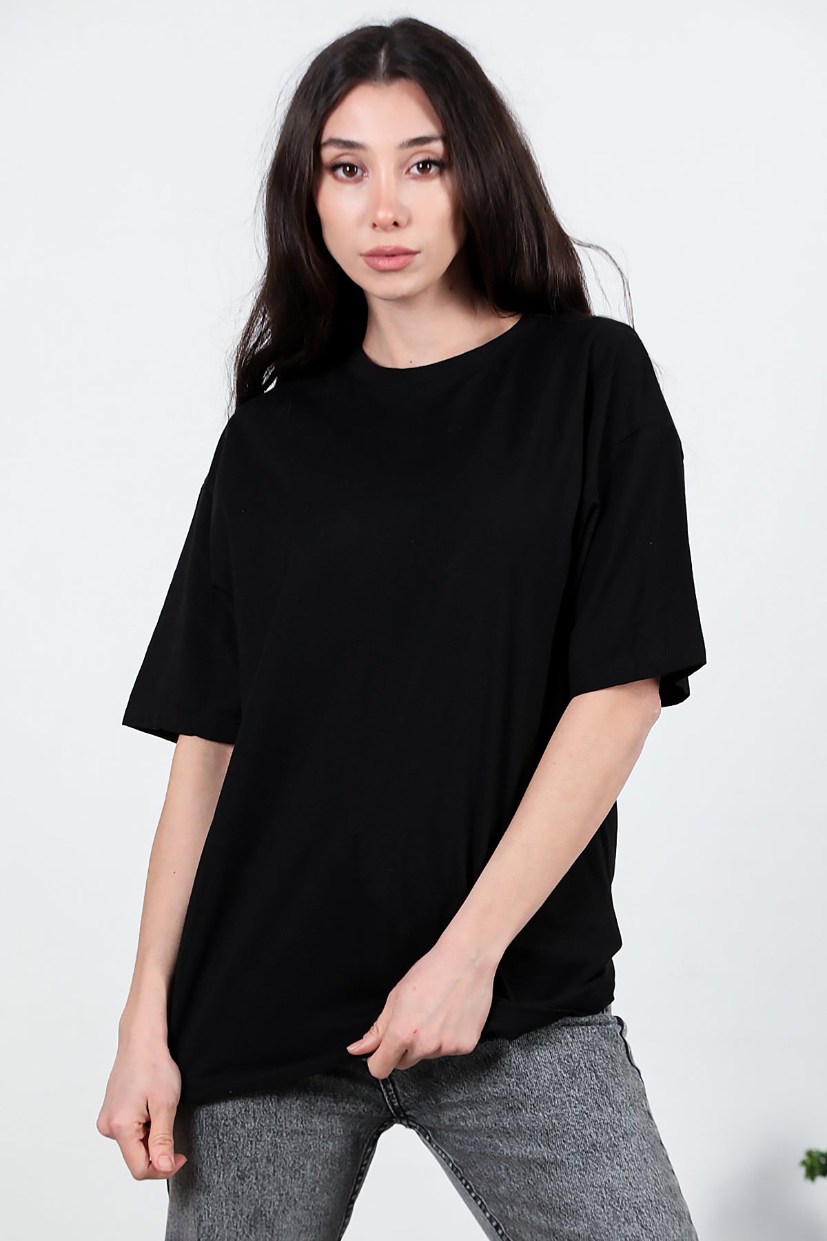 Kadın Bisiklet Yaka Oversize T-shirt Siyah