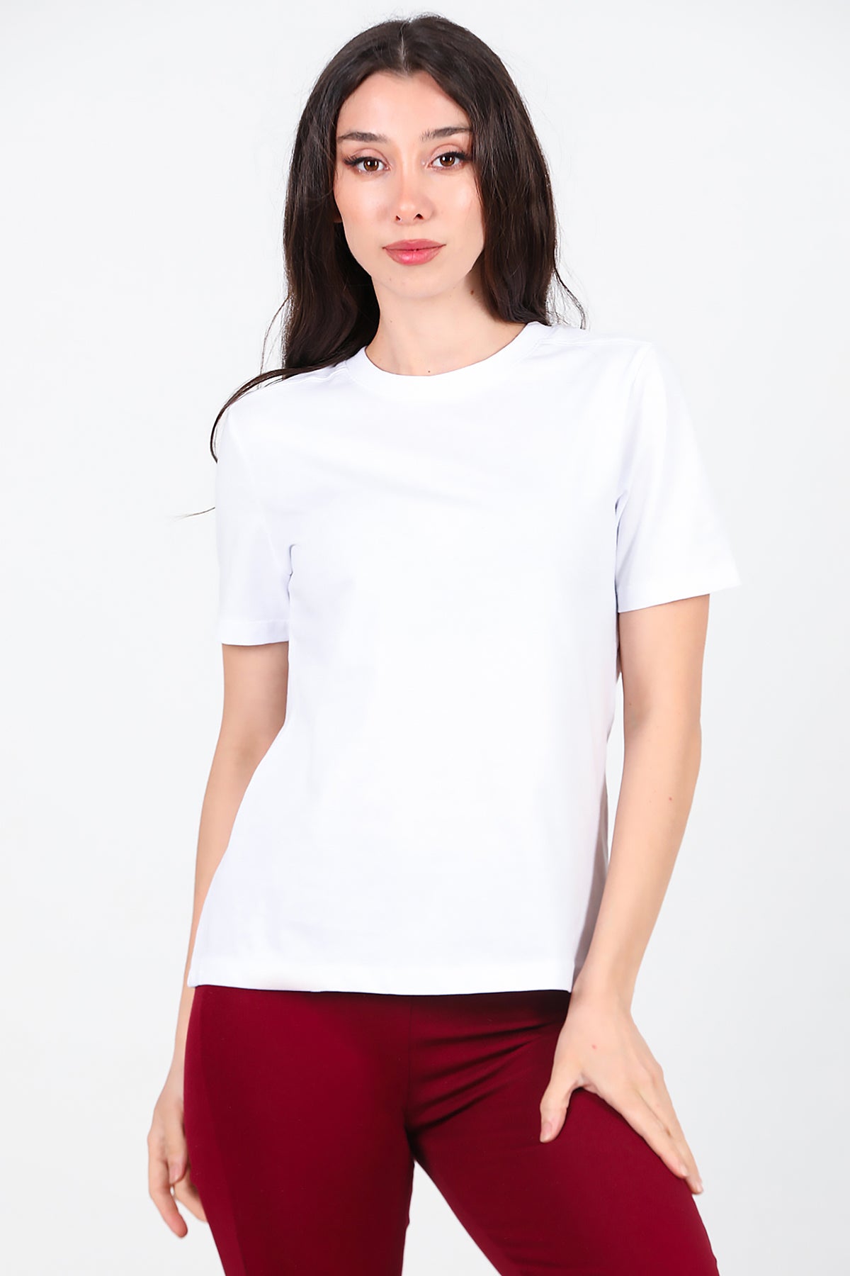 Kadın Omzu Çimalı Basic T-Shirt Ekru
