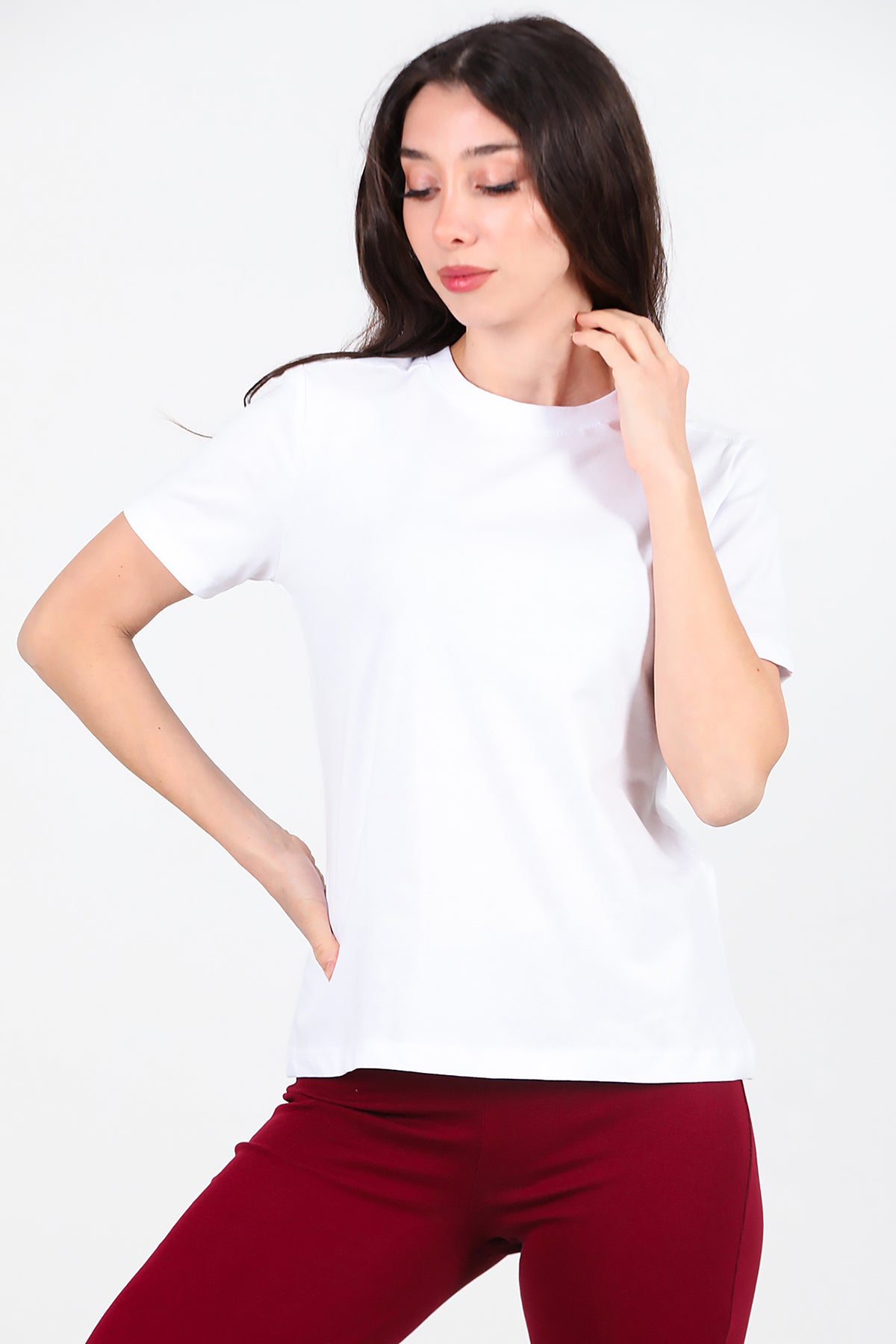 Kadın Omzu Çimalı Basic T-Shirt Ekru