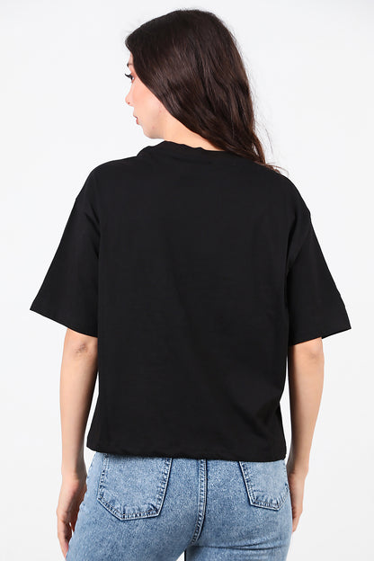 Kadın Kiraz Nakışlı T-Shirt Siyah