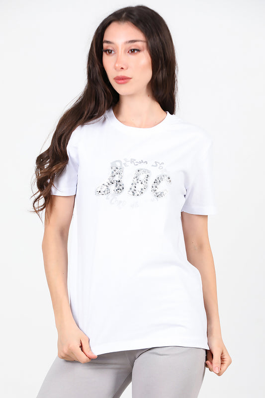 Kadın Bisiklet Yaka Pul İşlemeli T-Shirt Beyaz