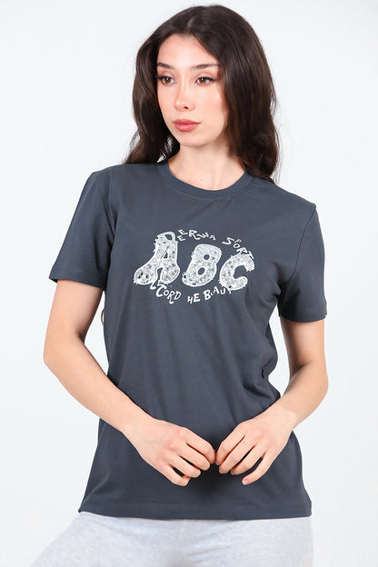 Kadın Bisiklet Yaka Pul İşlemeli T-Shirt Füme