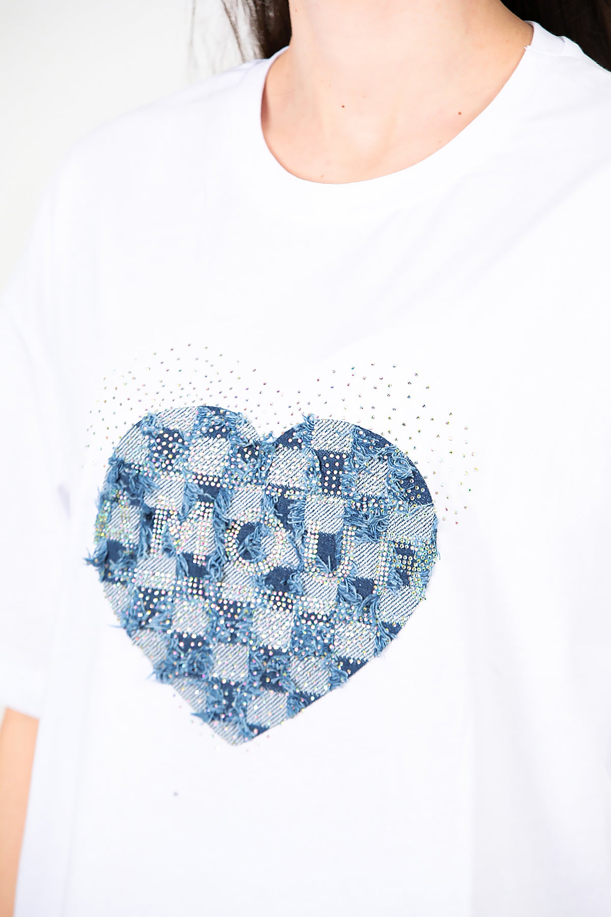 Kadın Kalp Kot Nakışlı Taşlı Oversize T-shirt Ekru