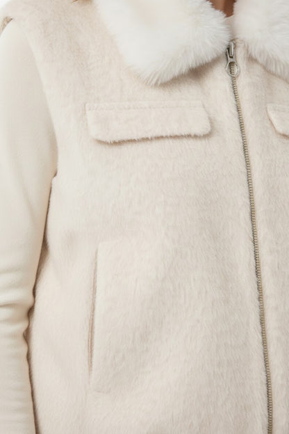 Kadın Kürklü Kısa Yelek Ekru