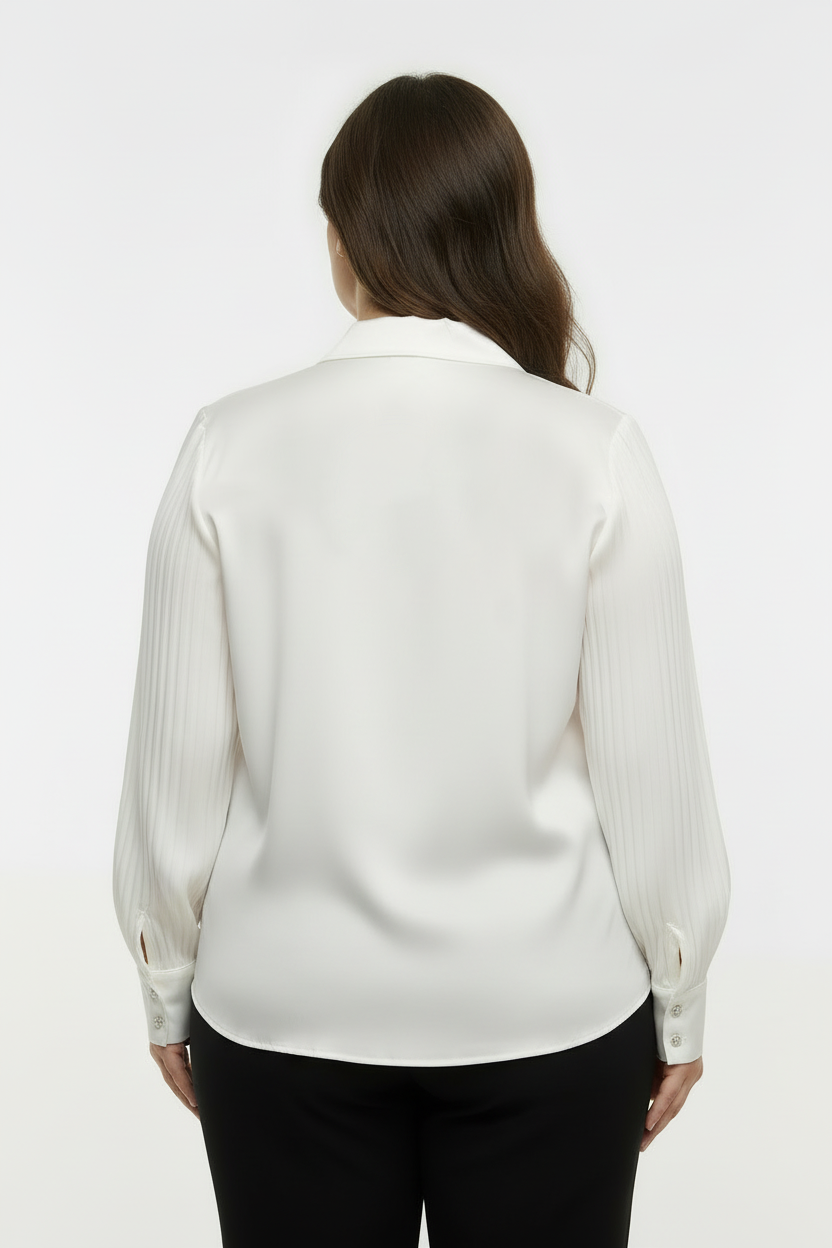 Opulent Büyük Beden Kristal Düğmeli Kolyeli Pileli Manşet Beyaz Saten Gömlek