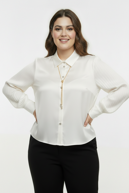 Opulent Büyük Beden Kristal Düğmeli Kolyeli Pileli Manşet Beyaz Saten Gömlek