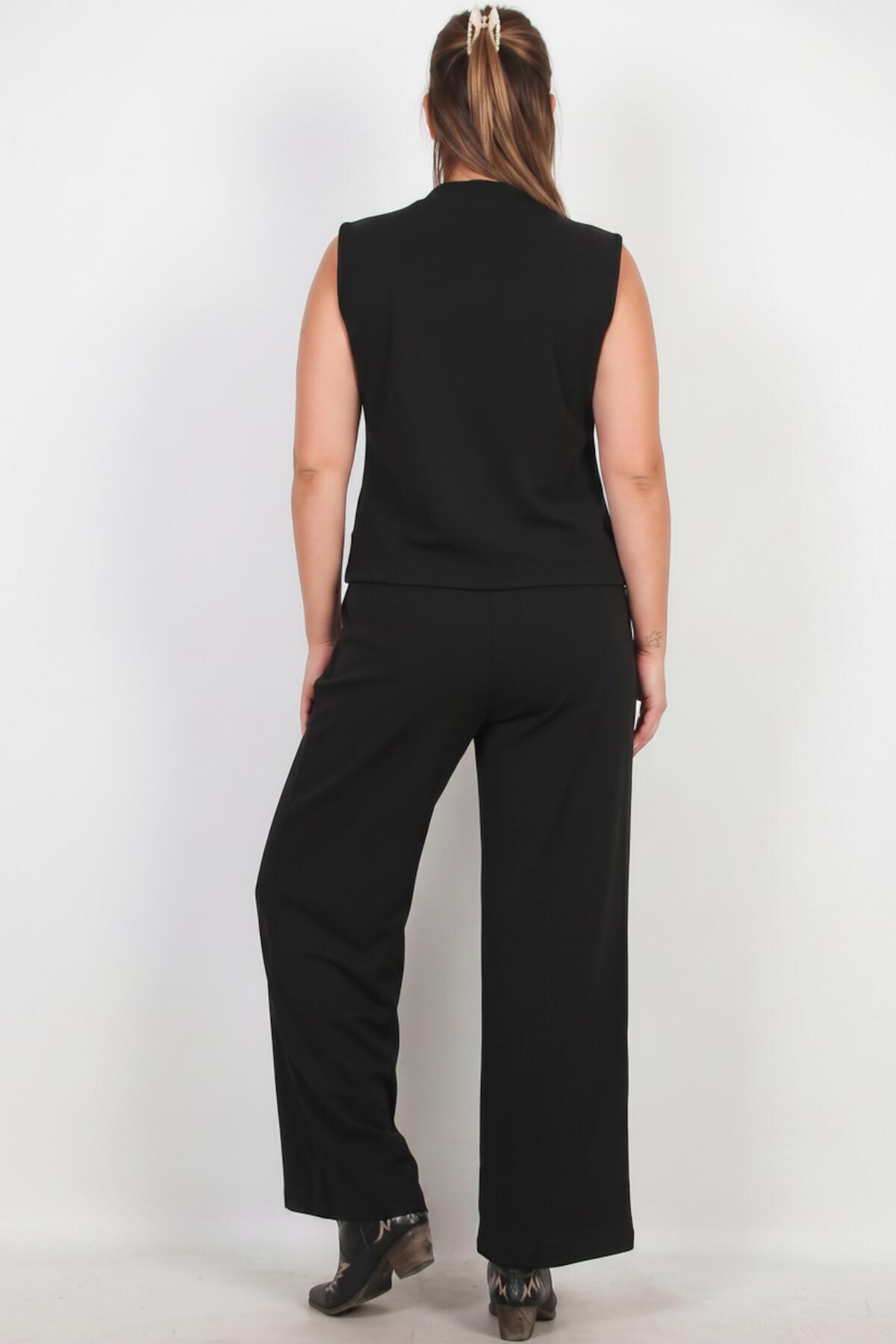 Büyük Beden Yelekli Takım Siyah - Yandan Görünüm