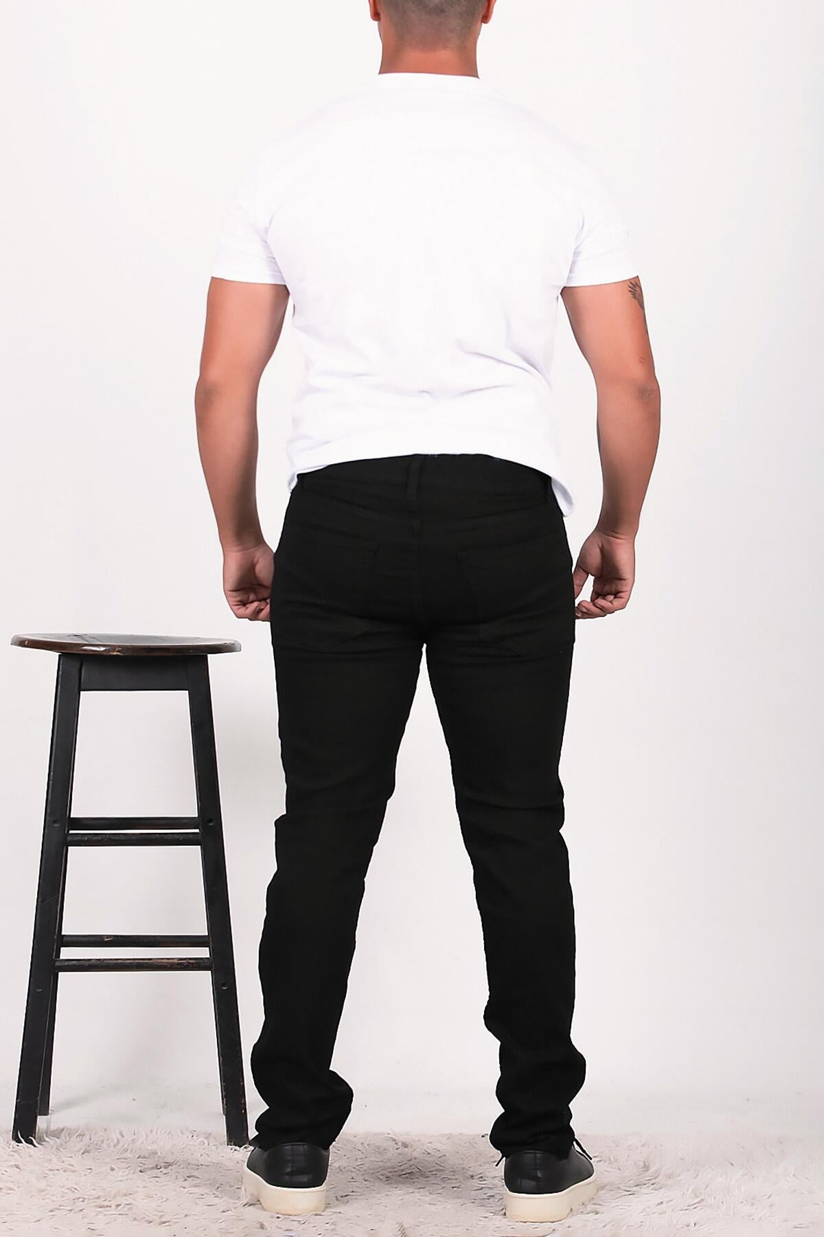 Erkek Dar Paça Pantolon Siyah - Model Üzerinde Görünüm