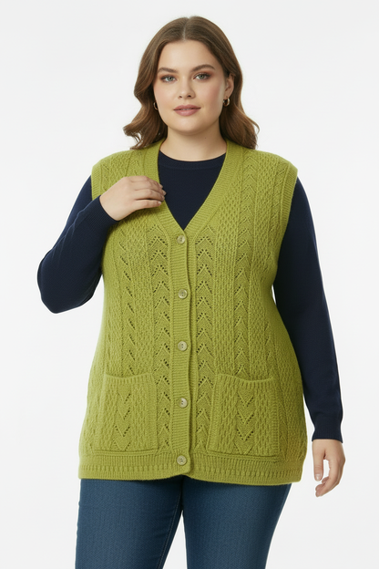 Büyük Beden Örgü Yelek Yağ Yeşili - Yelek Düzeltme Pozu