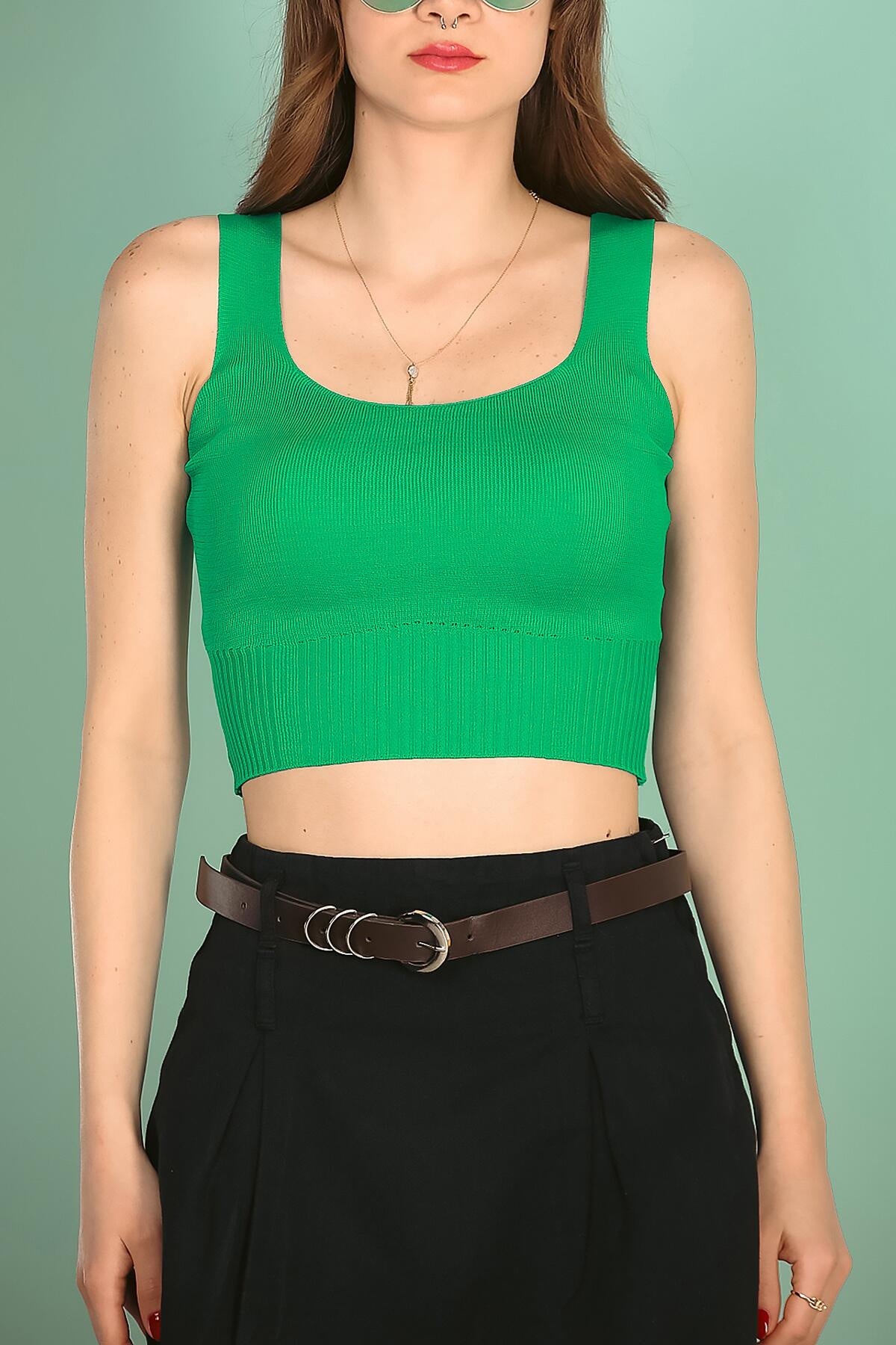 Kadın Askılı Crop Bluz Yeşil - Kumaş Detayı