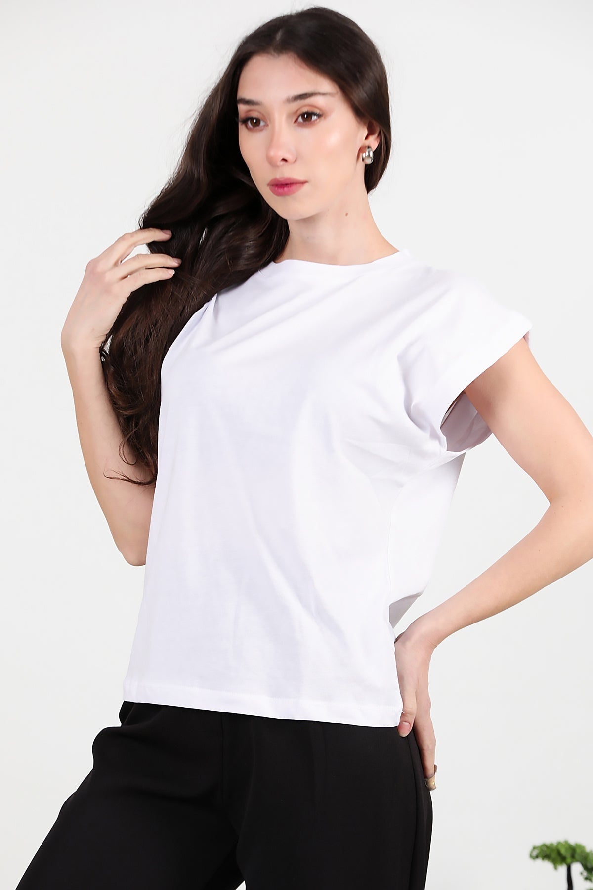 Kadın Bisiklet Yaka Oversize T-Shirt Ekru - Arka Görünüm