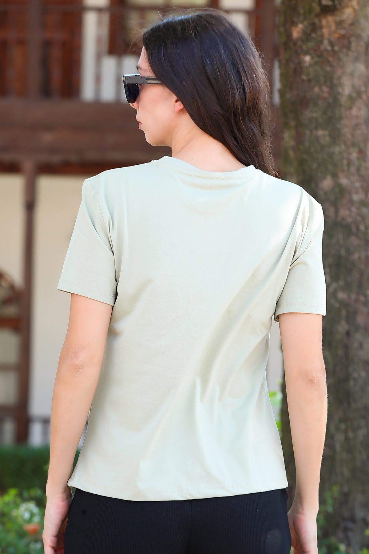 Kadın Bisiklet Yaka Tshirt Haki - Kumaş Detayı