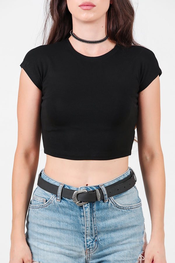 Kadın Düşük Omuz Kısa Tshirt Siyah - Yakın Çekim Detay