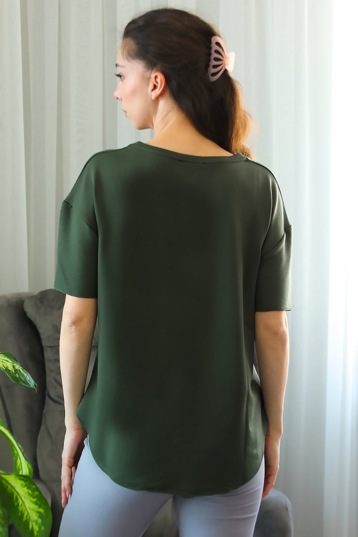 Kadın Eteği Oval Bisiklet Yaka Tshirt Haki - Kumaş Detayı
