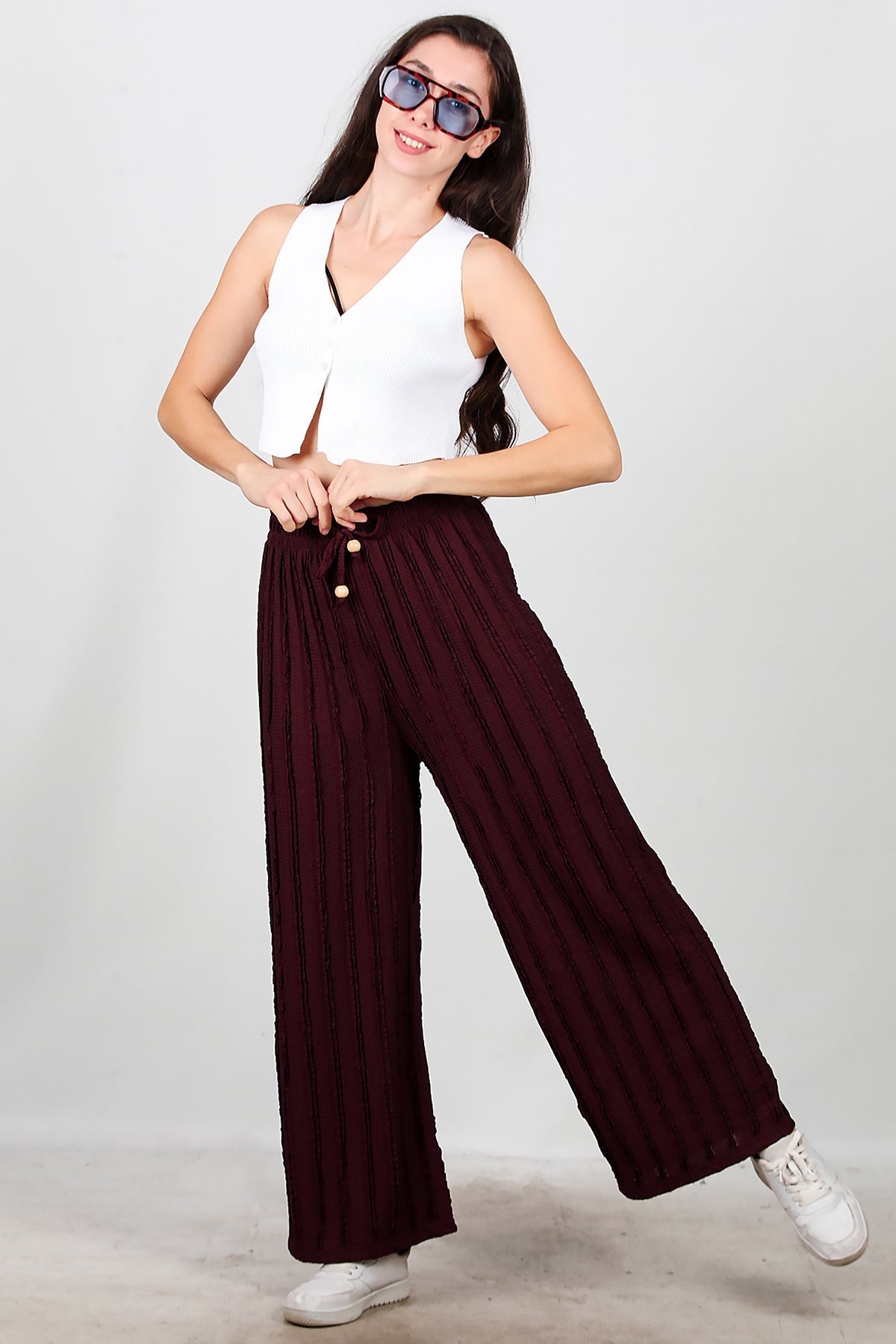 Kadın Fitilli Bol Paça Pantolon Bordo - Model Üzerinde Görünüm