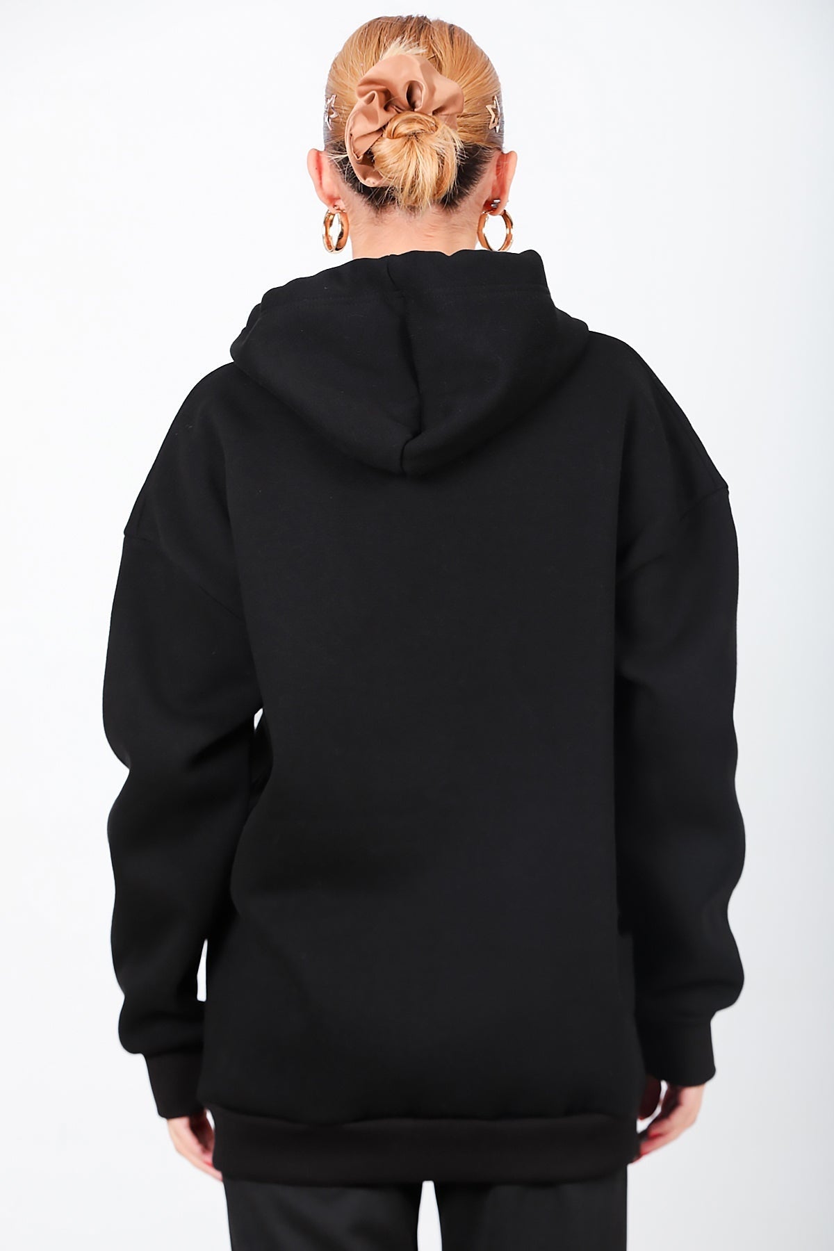 Kadın Kapşonlu Fermuarlı Oversize Üç İplik Sweat Siyah - Yakın Çekim Detay